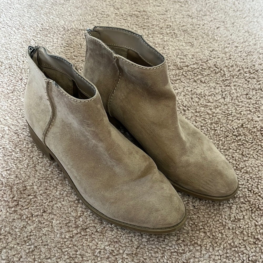 Womens booties size 7